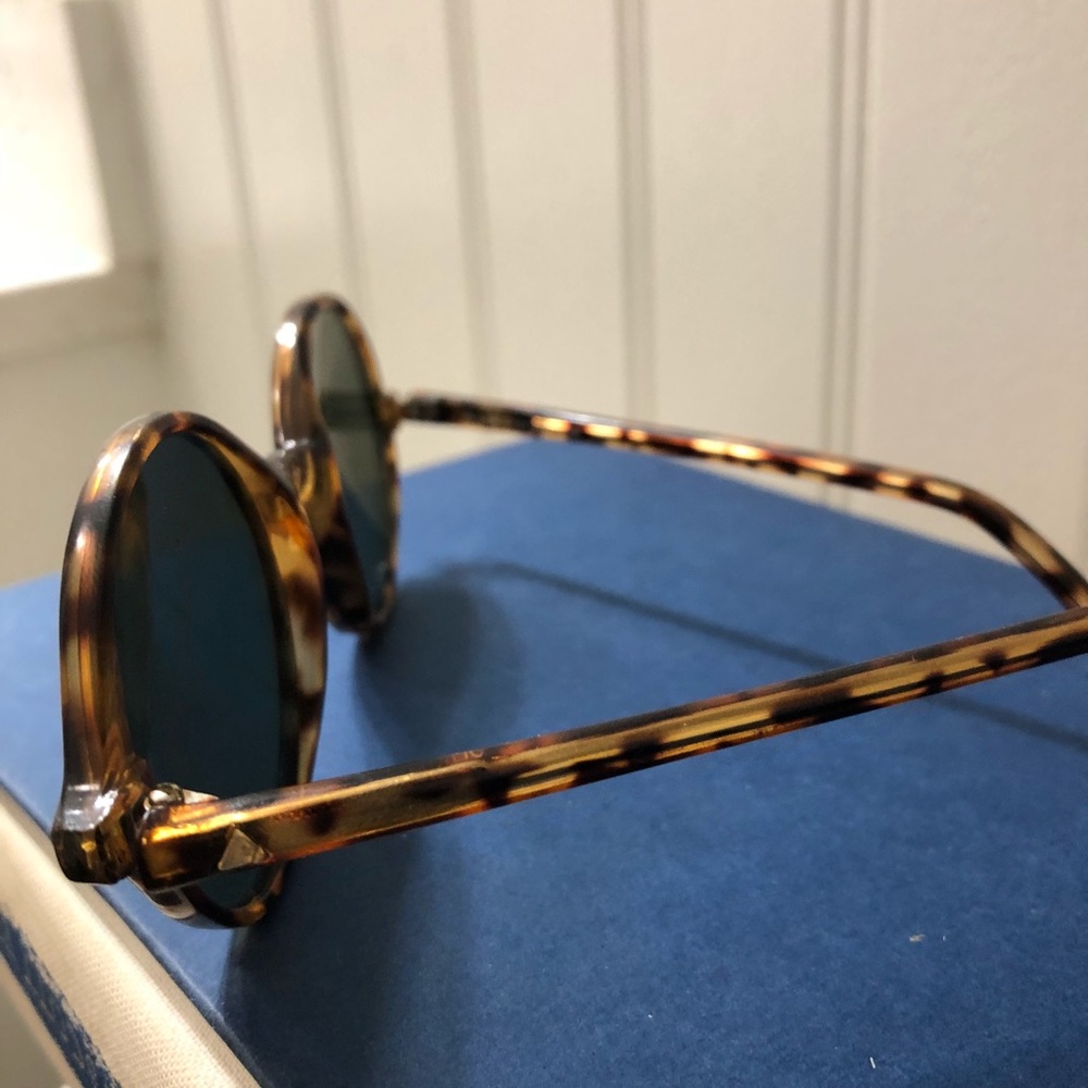 Vintage Round Tortoiseshell Sunglasses